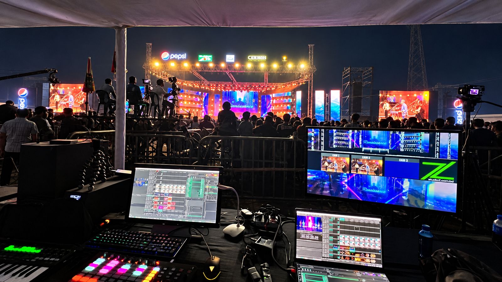 Live VJ by Studio Z BD, production photo 2